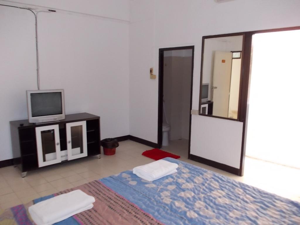 Kt Place Hotel Bangkok Phòng bức ảnh